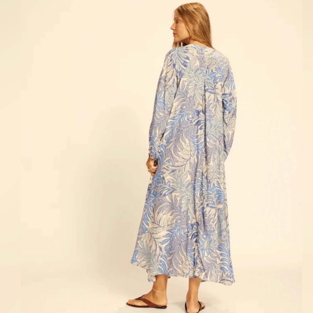 Natalie Martin Blue and Cream Patterned Silk Dress - Picture 2 of 6